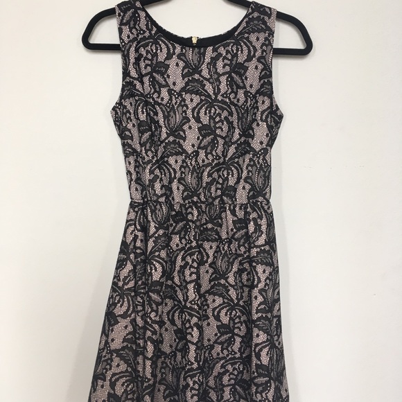 Women’s Formal Lace Dress - Picture 1 of 3